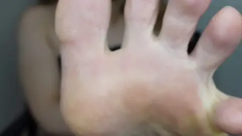 natalienightwolf – Natalie Nightwolf Exposes Her Feet in Bathroom