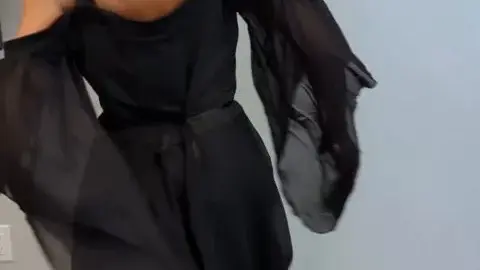 Milf Stella OF 2024 10 16 Showing Off My New Vampire Fangs Vampire Costume