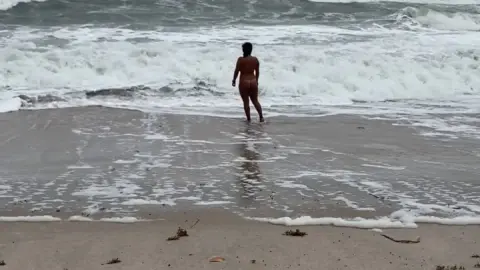 OnlyFans TanlinesNGoodTimes – Black Girl Beach Scene