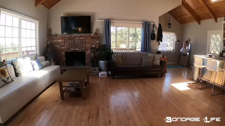 bondagelife 2020 greyhound maid 0001