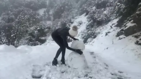 Bondagelife 1 snow day latex 0001