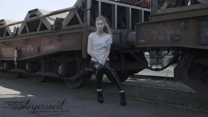 LateXperient H265 2019-08-04 – Leila Herring