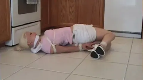 badmanvideos GalasKitchenIntruder2