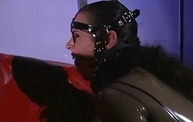 Gwen Media gwen media – rubberella – the facility – 02-5 scene 1+2 + alternative