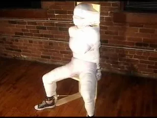 Quality Control cleowhitecat3