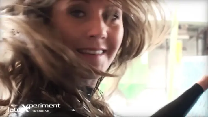 Latexperiment 2010-04-18 – Amelia Ledoux