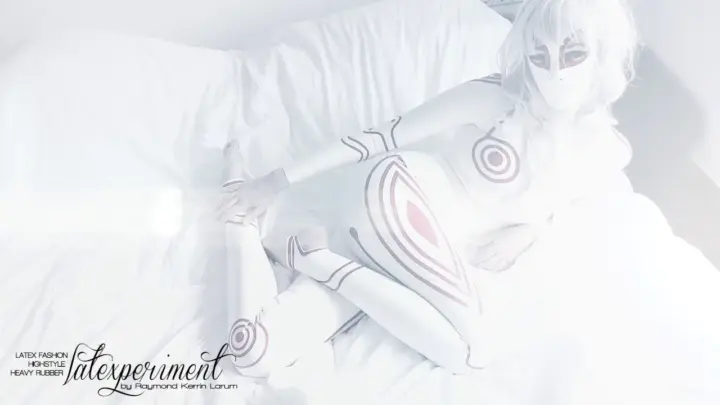 Latexperiment 2018-07-22 – Angelia Russo