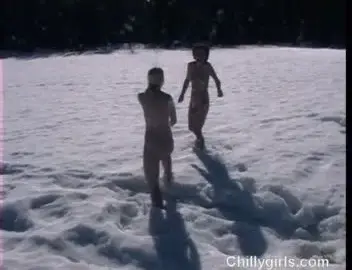 chillygirls com carstucksnow2