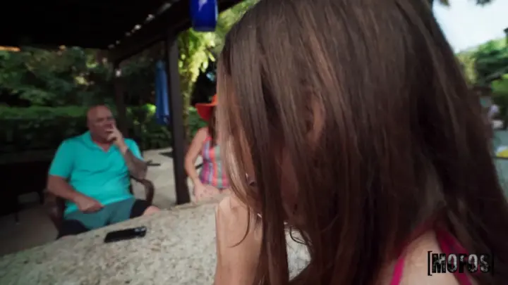 MOFOS2325 LetsPostIt 24 07 05 Chloe Marie House Bbq Party 1080p
