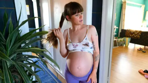 Sydney Harwin Pack Part 4 Sydney Harwin – Pregnant Sister Moves In
