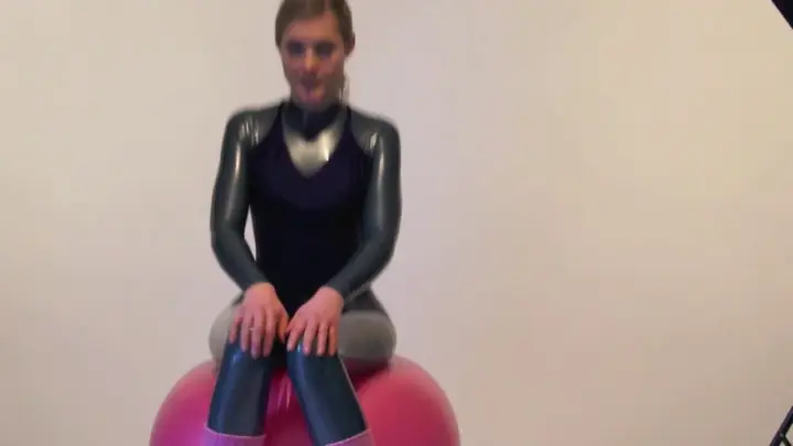 Latexperiment 2011-02-13 – Ankha van Ayken Making-Of