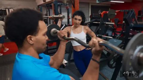 MOFOS2325 HesGotRizz 25 05 12 Raven Lane Sneaky Gym Nookie 1080p