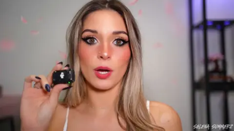 Selena Summerz Selena Summerz – WATCH ME