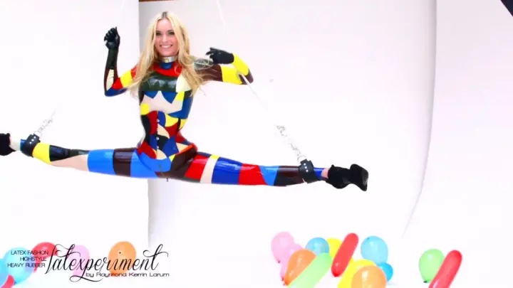Latexperiment 2014-12-11 – Sarah Wanton