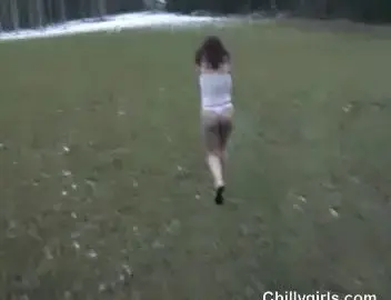 chillygirls com cg-hanywetcold1