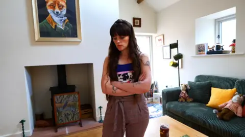 Sydney Harwin Pack Part 1 Sydney Harwin – Cheating With You – Part Two