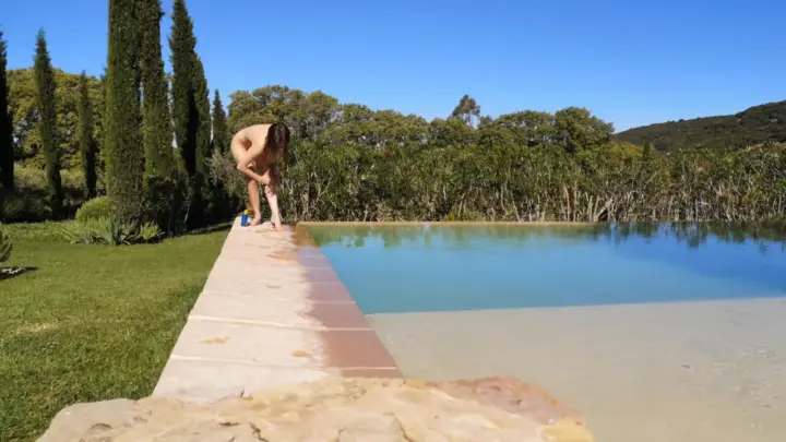 Scarlot Rose manyvids 19 07 01 scarlotrose infinity pool lotion