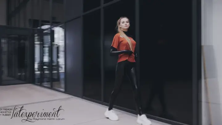 Latexperiment 2020-06-21 – Catherine Reus