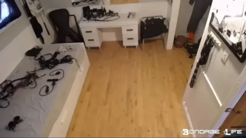 Bondagelife 1 gear room clean 0001