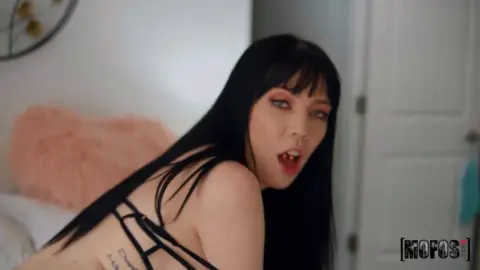 MOFOS 20 22 IKnowThatGirl 20 01 05 Leda Elizabeth Lets Play with Leda 1080p