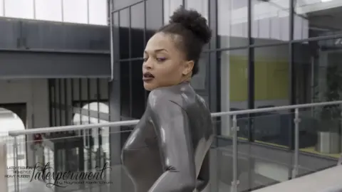Latexperiment 2019-07-07 – Shayna Latoya Xaria