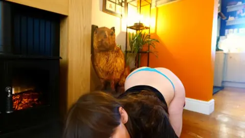 Sydney Harwin Pack Part 1 Sydney Harwin – Attack Of The Babysitter