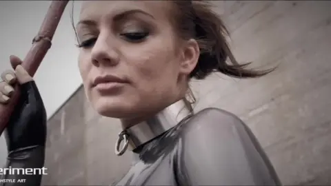 Latexperiment 2011-08-14 – Valerie Tramell